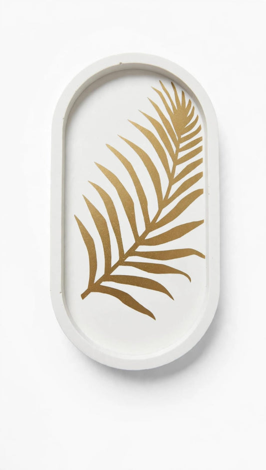 18cm Tray with Gold Decal