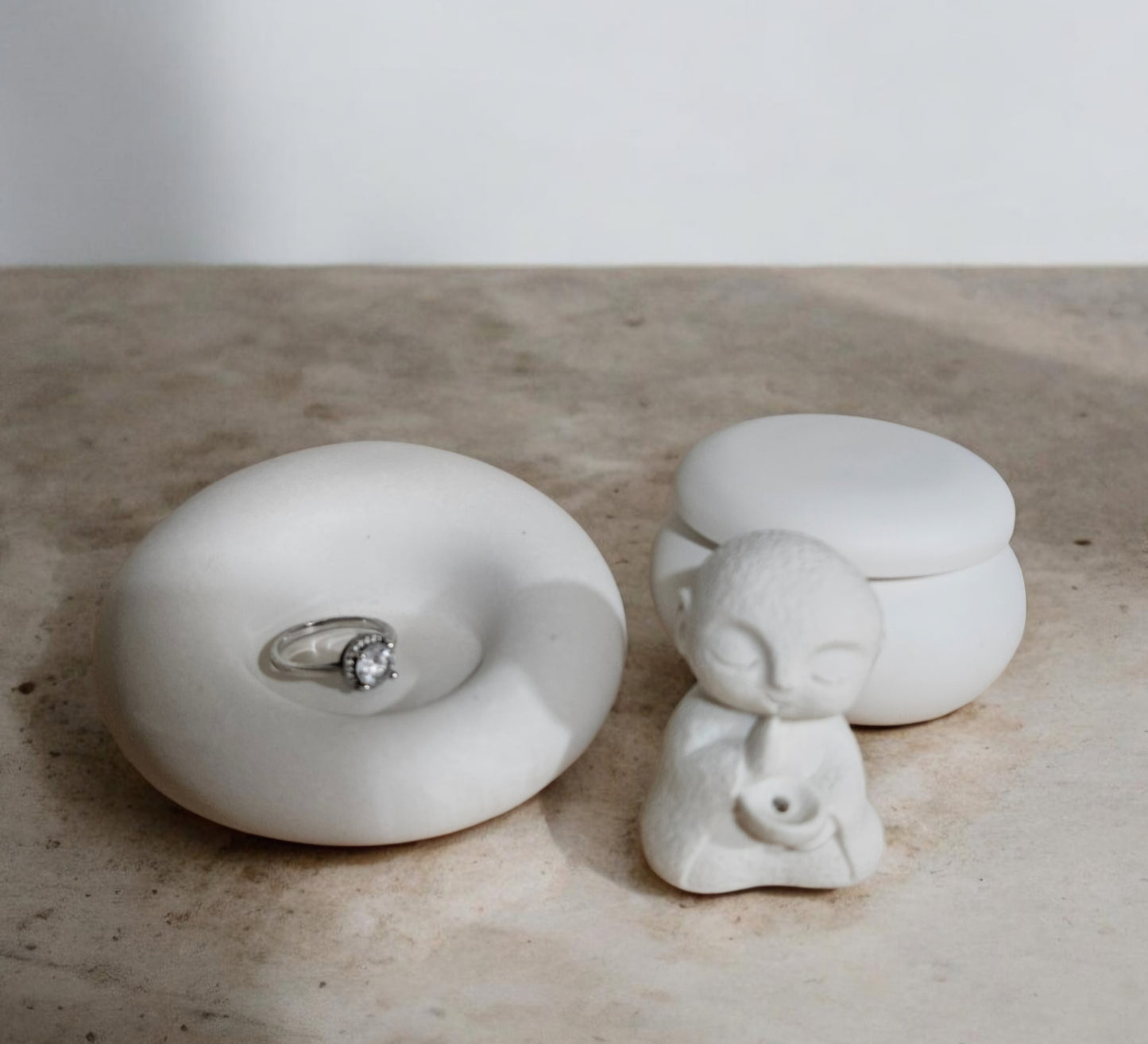 Luna Dish