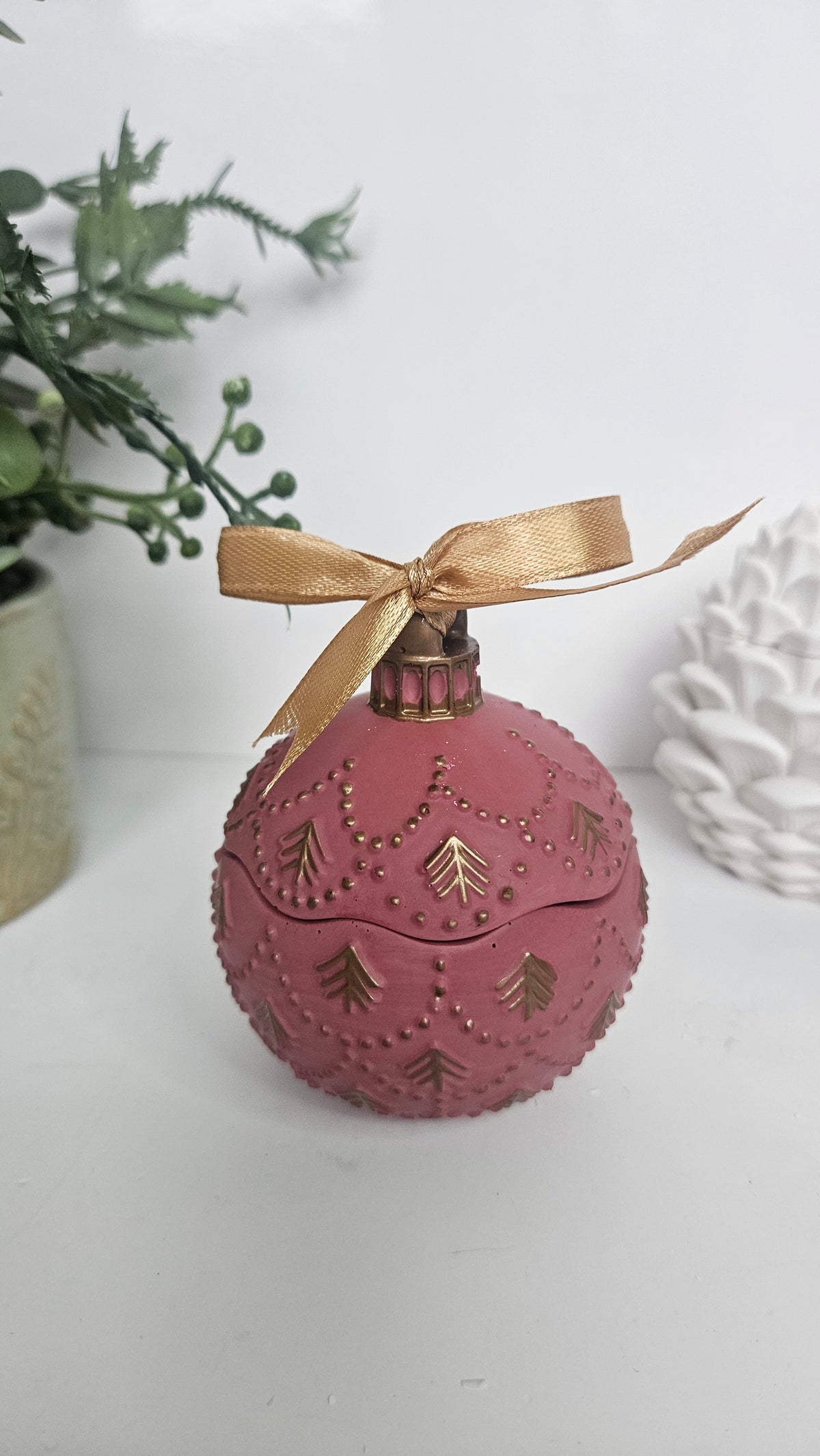 Christmas Bauble Vessel (Medium)